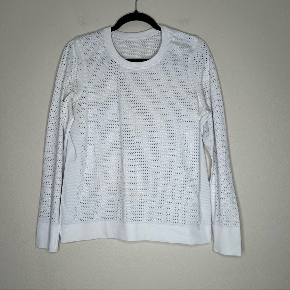 Lululemon Swiftly Breathe Long Sleeve Squad White Size‎ 6